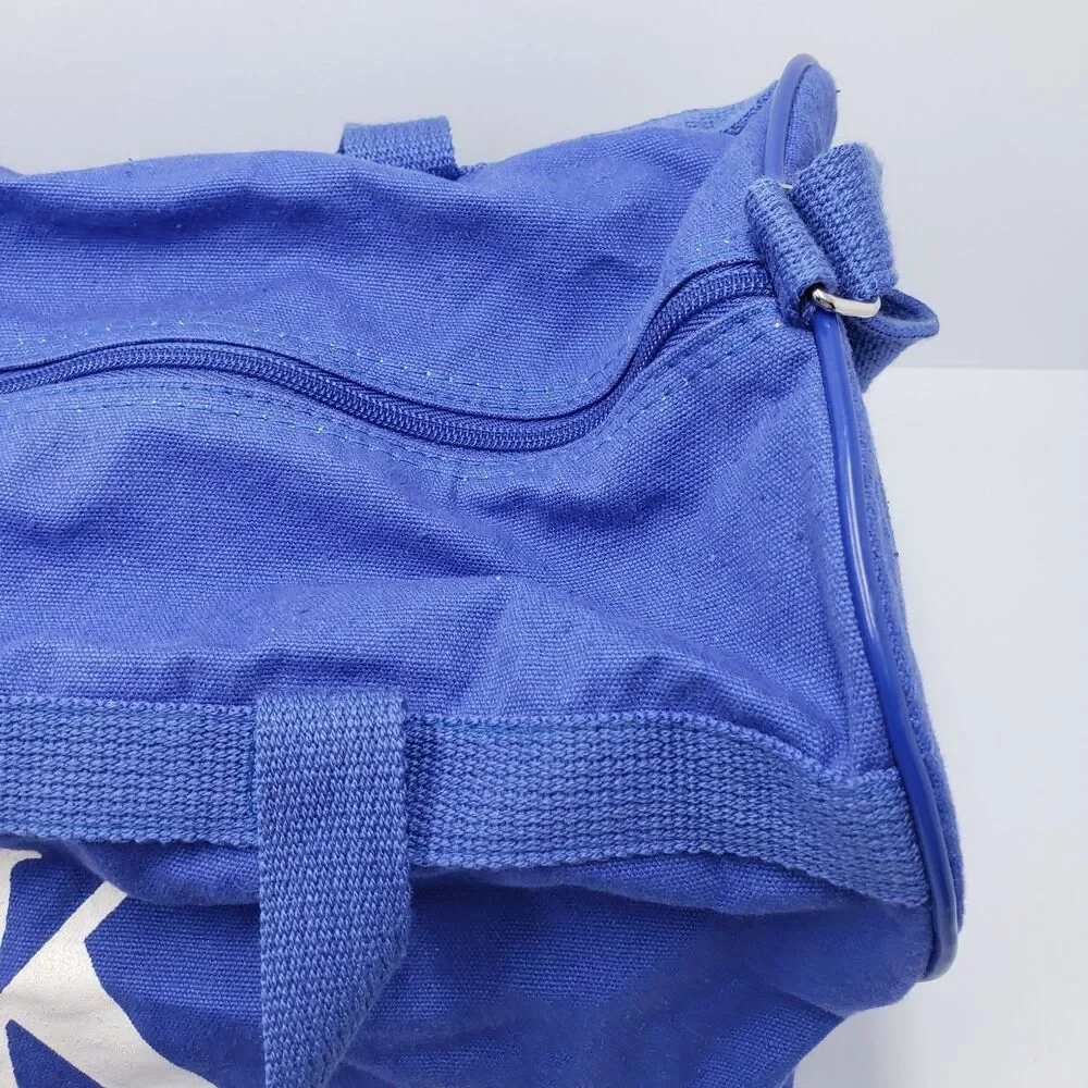 Vintage University of Kentucky Blue Barrel Duffel Bag UK Wildcats College Travel